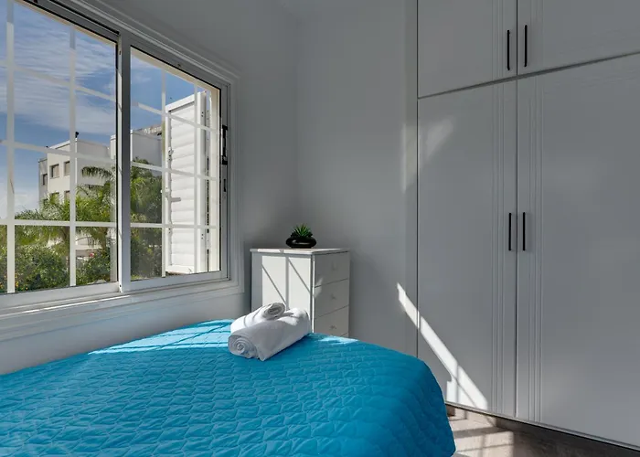 Oceanic Pearl Deluxe - 200m From Vila Voroklini