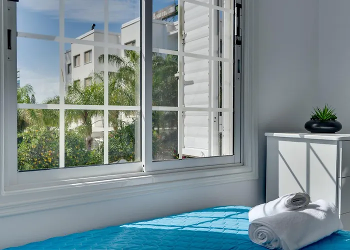 Oceanic Pearl Deluxe - 200m From * Voroklini