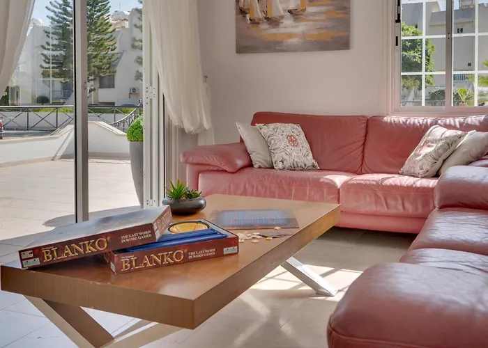 Oceanic Pearl Deluxe - 200m From