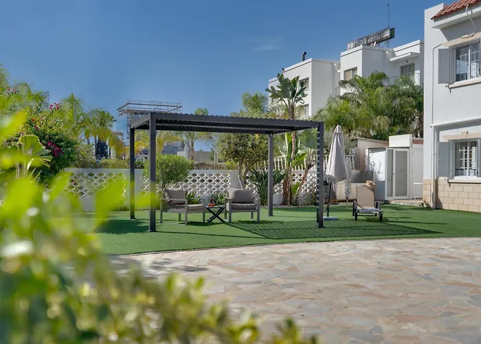 Oceanic Pearl Deluxe - 200m From Voroklini