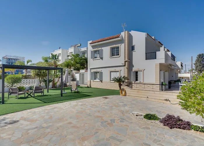 Vila Oceanic Pearl Deluxe - 200m From Voroklini
