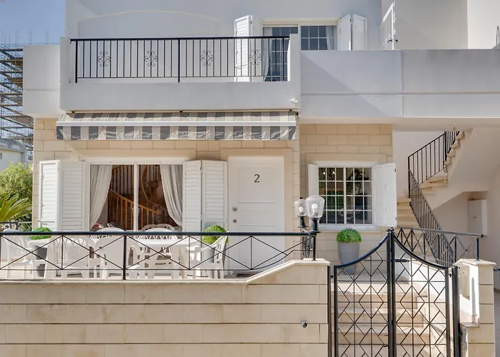 Oceanic Pearl Deluxe - 200m From オロクリニ