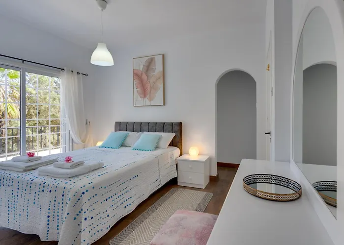 Oceanic Pearl Deluxe - 200m From Villa