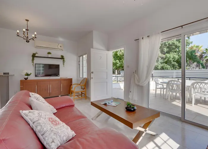 Villa Oceanic Pearl Deluxe - 200m From Voroklini